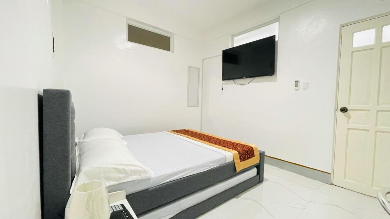 Legends Hotel & Restaurant - Lemery And Taal מראה חיצוני תמונה