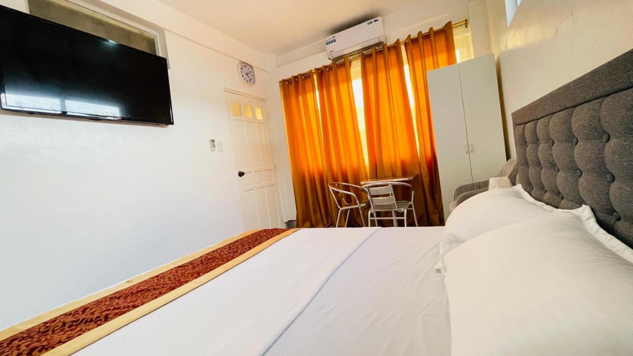 Legends Hotel & Restaurant - Lemery And Taal מראה חיצוני תמונה