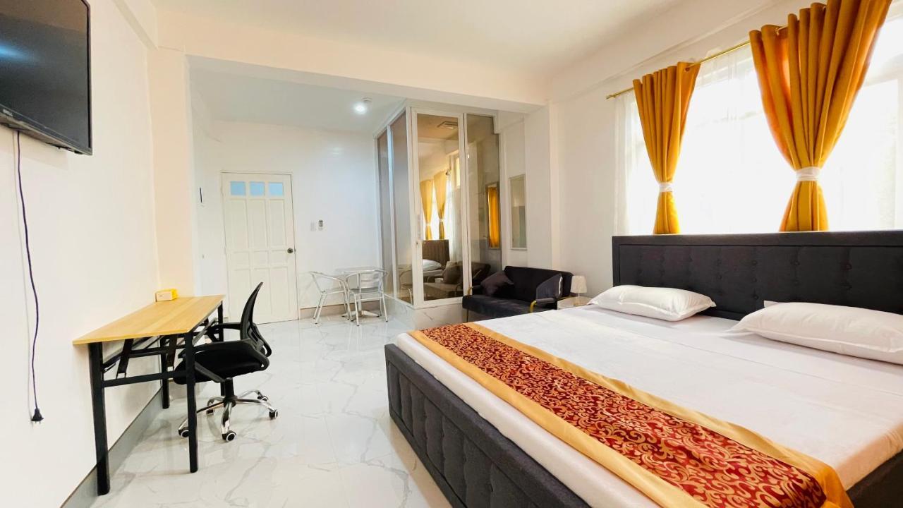 Legends Hotel & Restaurant - Lemery And Taal מראה חיצוני תמונה