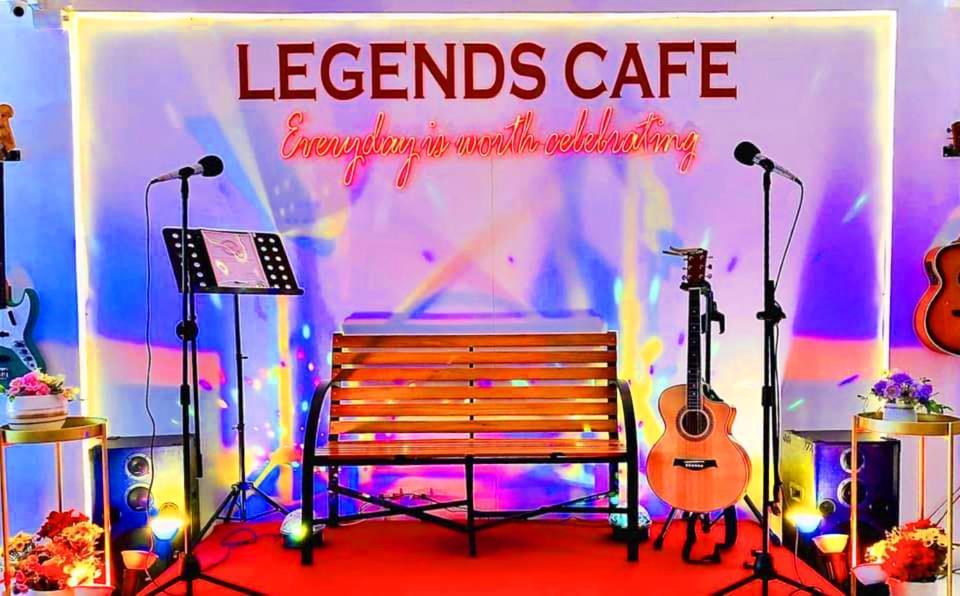 Legends Hotel & Restaurant - Lemery And Taal מראה חיצוני תמונה