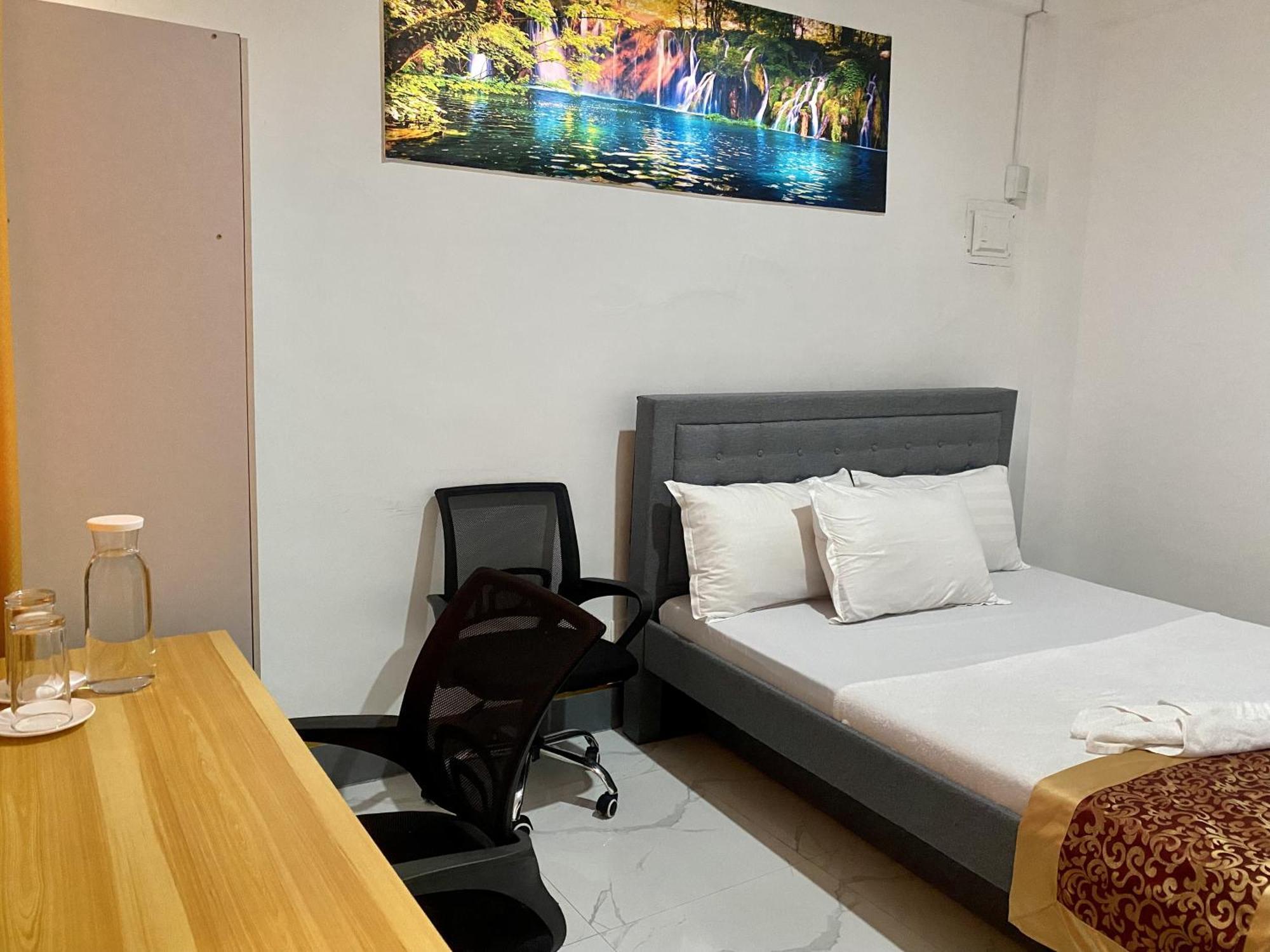 Legends Hotel & Restaurant - Lemery And Taal מראה חיצוני תמונה